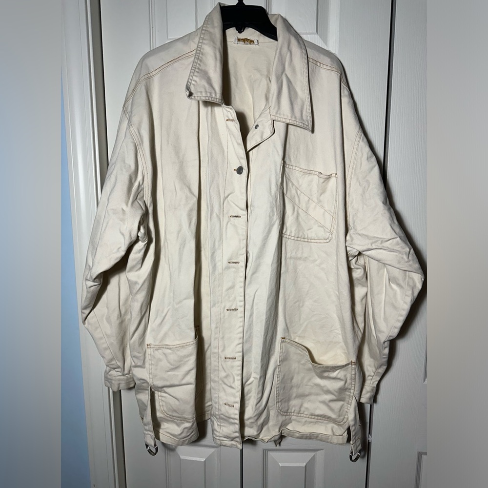 Hunter’s Run Cream Jacket with Button Details